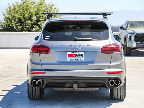 Used 2018 Porsche Cayenne S AWD/4WD image 6