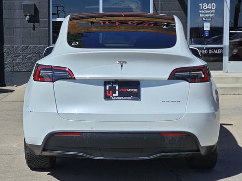 Used 2022 Tesla Model Y Long Range AWD/4WD image 12