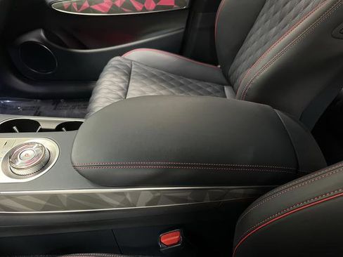 Used 2025 Genesis GV70 3.5T Sport w/ Sport Advanced Package image 21