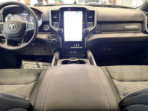 New 2026 RAM 1500 Big Horn AWD/4WD image 17