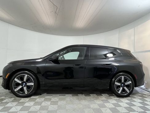 Used 2023 BMW iX xDrive50 w/ Premium Package image 4