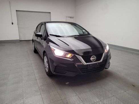 Used 2022 Nissan Versa S w/ Trunk Package image 14