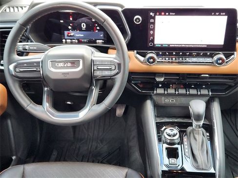 Used 2023 GMC Canyon AT4 w/ AT4 Premium Package image 29