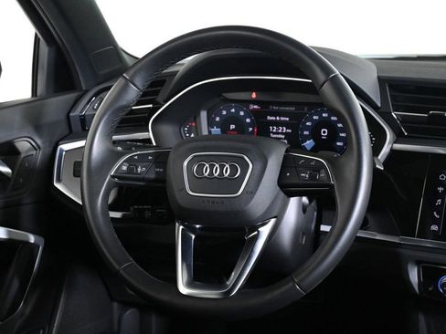 Used 2024 Audi Q3 2.0T Premium w/ Convenience Package image 10