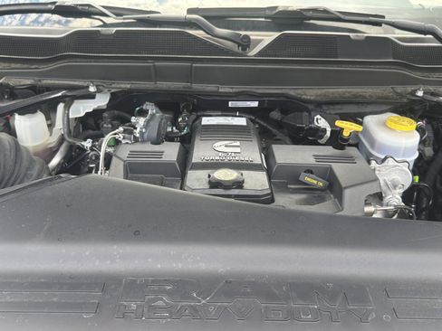 Used 2024 RAM 3500 Laramie AWD/4WD image 29