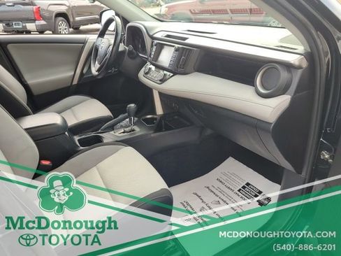 Used 2018 Toyota RAV4 XLE w/ Convenience Package image 20