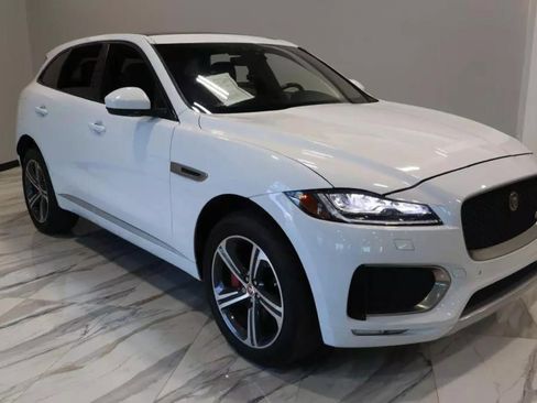 Used 2020 Jaguar F-PACE S image 3