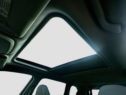 Certified 2023 Subaru Forester Premium AWD/4WD image 18