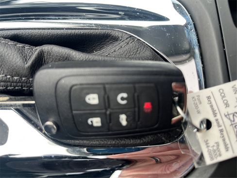 Used 2017 Buick Regal Sport Touring image 36