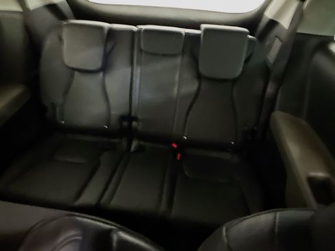 Used 2026 Kia Carnival FWD image 29