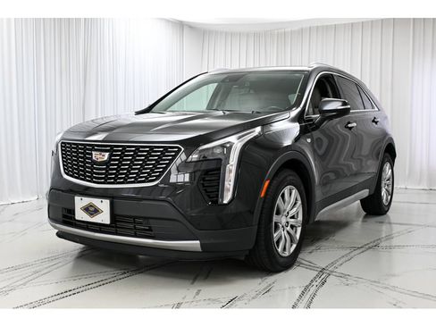 Certified 2023 Cadillac XT4 Premium Luxury AWD/4WD image 4