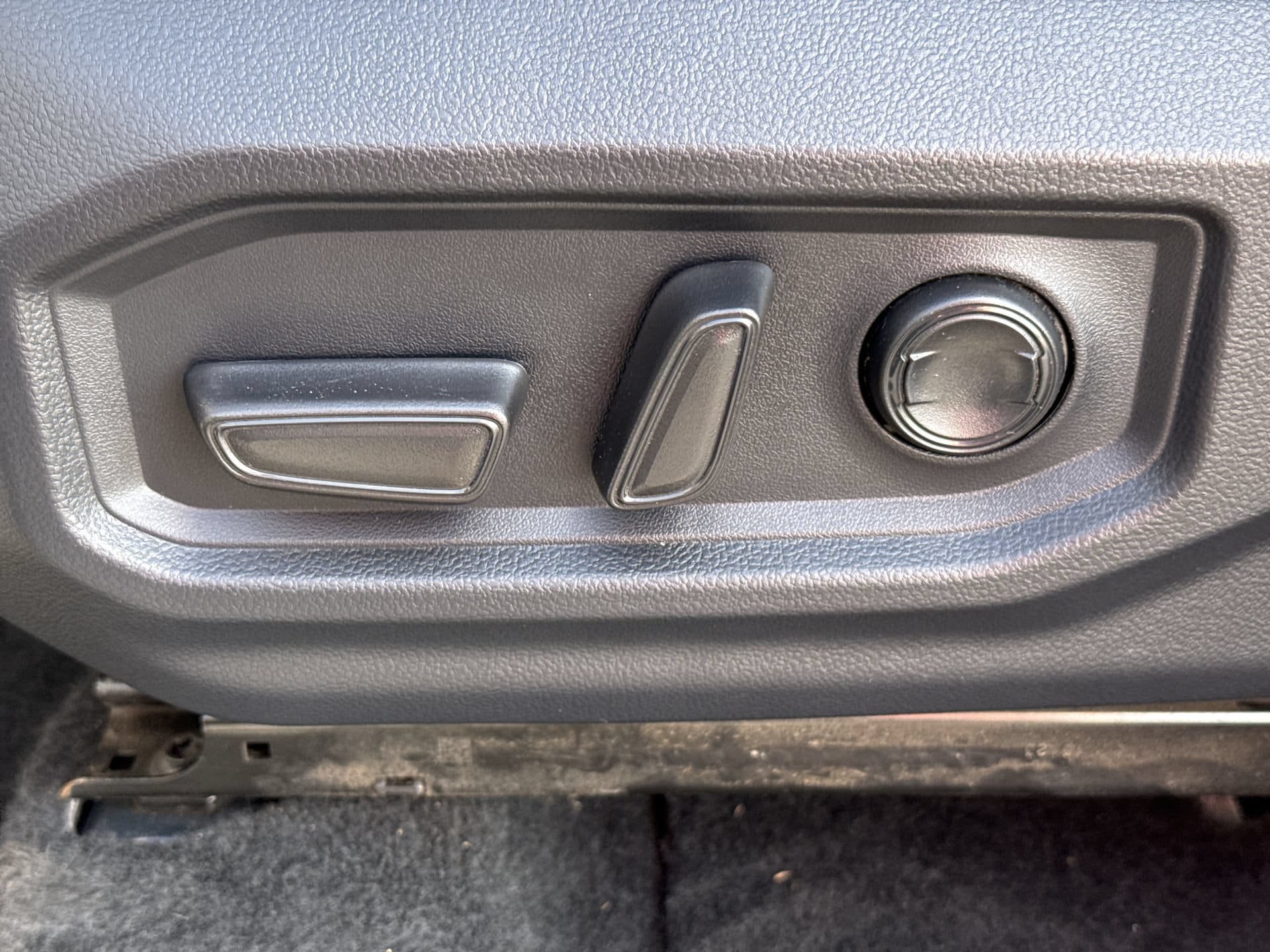 Used 2024 Toyota Tundra Limited w/ Power Package RWD image 14