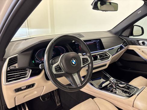 Used 2021 BMW X5 M50i w/ Executive Package AWD/4WD image 4