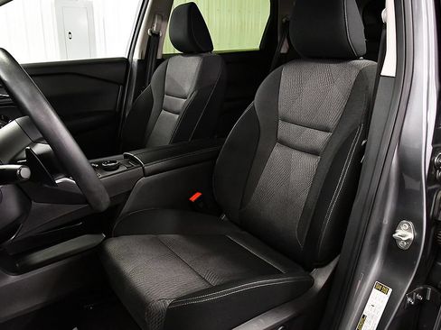 Used 2024 Nissan Rogue SV AWD/4WD image 26