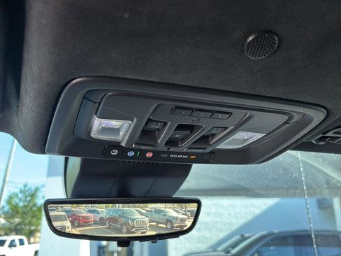 Used 2024 GMC Sierra 2500 Denali Ultimate image 20
