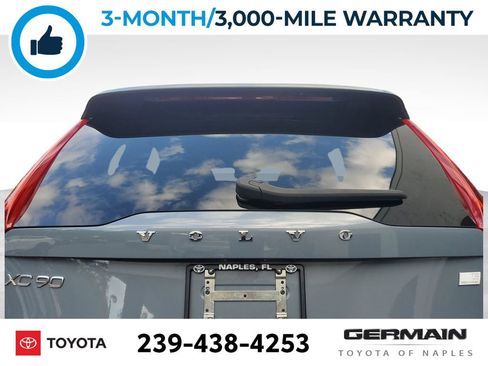 Used 2022 Volvo XC90 T8 Inscription image 16