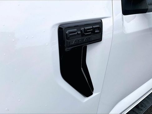 Used 2025 Ford F150 Lariat AWD/4WD image 34
