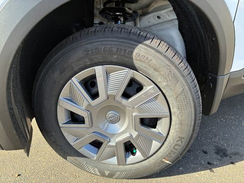 New 2026 Nissan Kicks S image 10