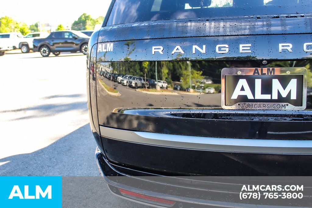 Used 2023 Land Rover Range Rover SE AWD/4WD image 12