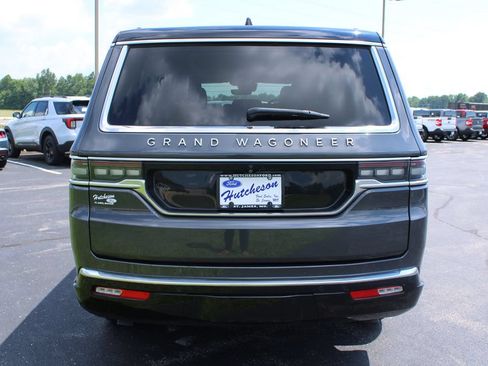 Used 2024 Jeep Grand Wagoneer L 4WD image 10