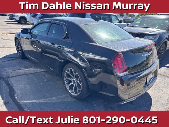Used 2018 Chrysler 300 Touring w/ Sport Appearance Package RWD image 21