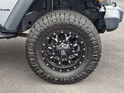 Used 2015 Jeep Wrangler Sport AWD/4WD image 8