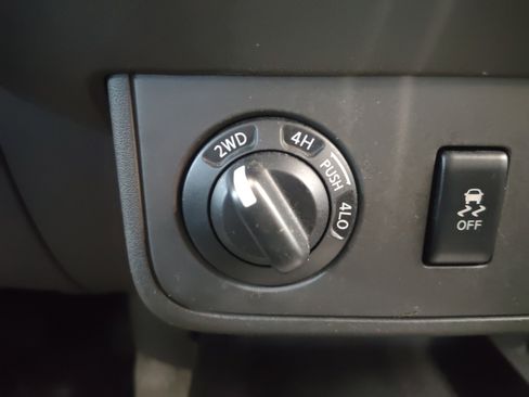 Used 2012 Nissan Xterra PRO-4X w/ Pro-4x Leather Pkg image 29