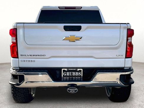 Used 2022 Chevrolet Silverado 1500 LTZ image 6