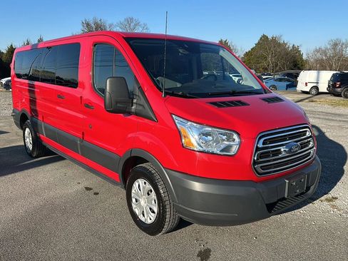 Used 2015 Ford Transit 350 XLT image 2