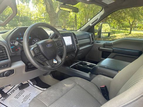 Used 2021 Ford F250 XLT w/ XLT Premium Package AWD/4WD image 11