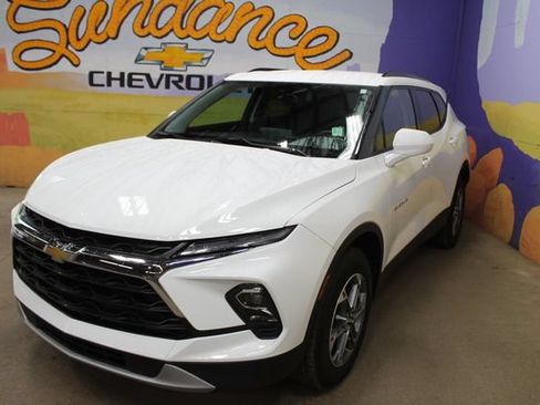 Used 2024 Chevrolet Blazer LT w/ Convenience Package FWD image 7