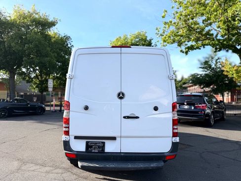 Used 2012 Mercedes-Benz Sprinter 2500 w/ Premium Pkg image 7