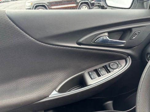 Used 2021 Chevrolet Malibu LT image 22