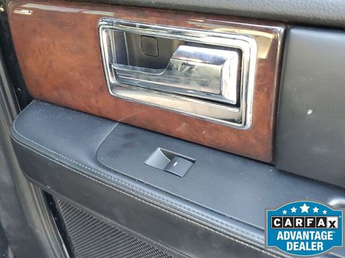 Used 2017 Lincoln Navigator Select image 50