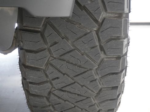 Used 2020 RAM 1500 Laramie w/ Sport Appearance Package image 33