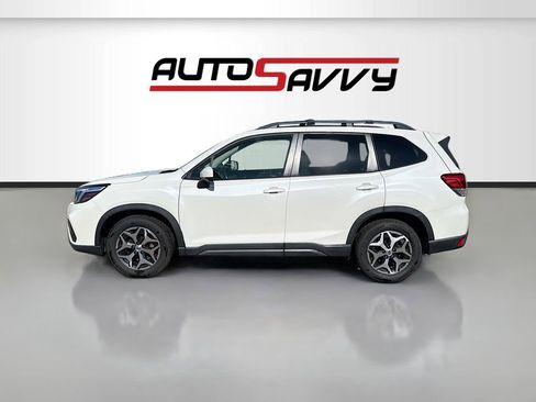 Used 2021 Subaru Forester Premium AWD/4WD image 4