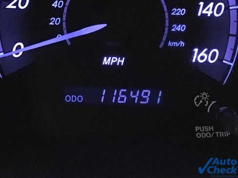 Used 2011 Toyota Avalon Limited image 45