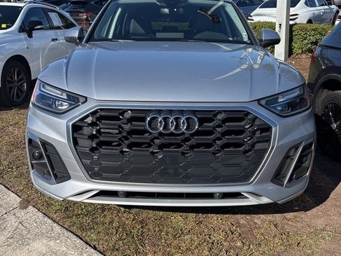 Used 2022 Audi Q5 2.0T Premium image 2