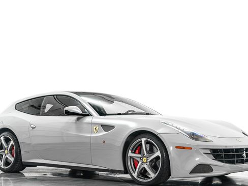 Used 2014 Ferrari FF AWD/4WD image 30