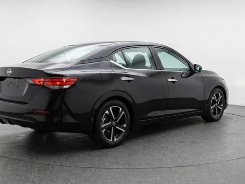 Used 2025 Nissan Sentra SV image 9