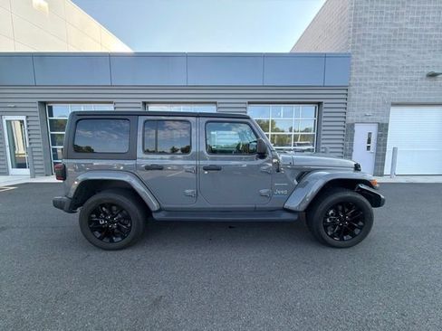 Used 2023 Jeep Wrangler Unlimited Sahara w/ Cold Weather Group AWD/4WD image 3
