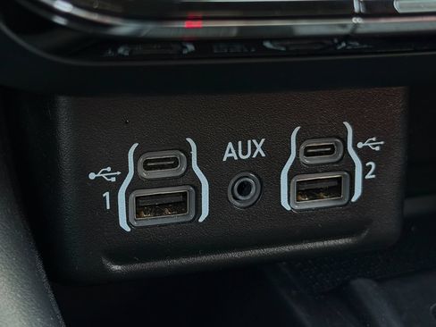 Used 2022 Dodge Durango R/T AWD/4WD image 16