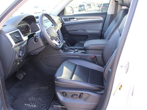 Used 2022 Volkswagen Atlas SE image 15