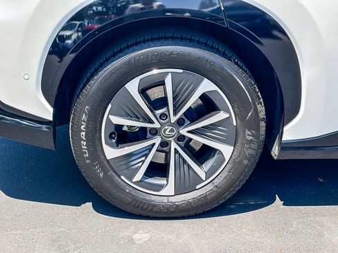 Used 2024 Lexus RZ 300e Premium w/ Technology Package FWD image 10