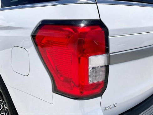 Used 2024 Ford Expedition XLT RWD image 27