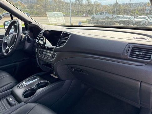 Used 2023 Honda Passport TrailSport image 8