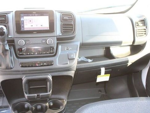 New 2025 RAM ProMaster 2500 w/ Convenience Group FWD image 19