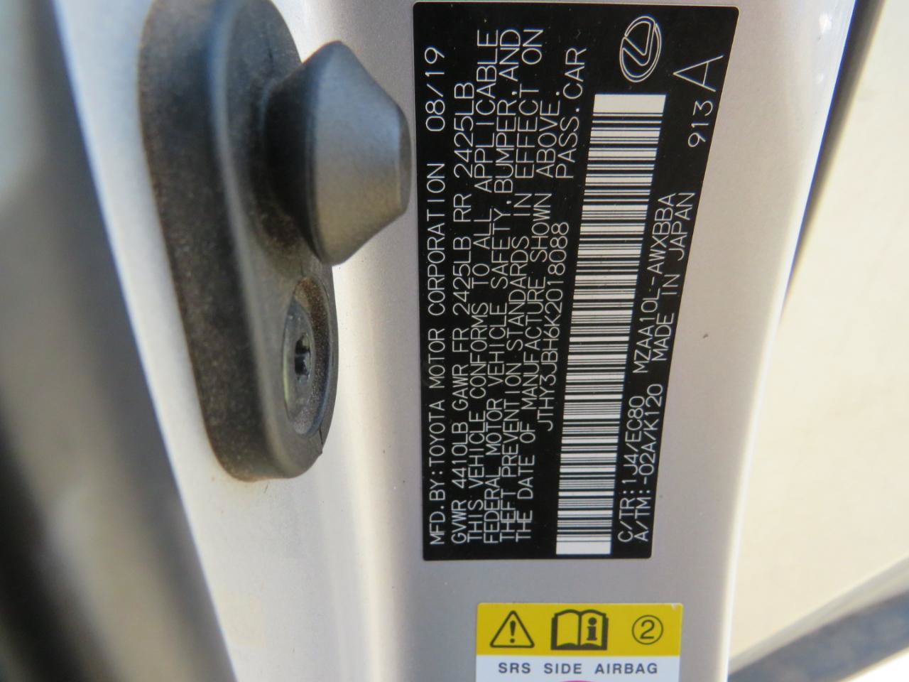 Used 2019 Lexus UX 200 FWD image 11