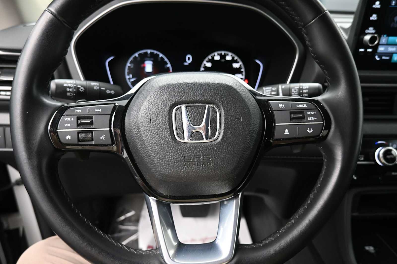 Used 2023 Honda Pilot EX-L image 6