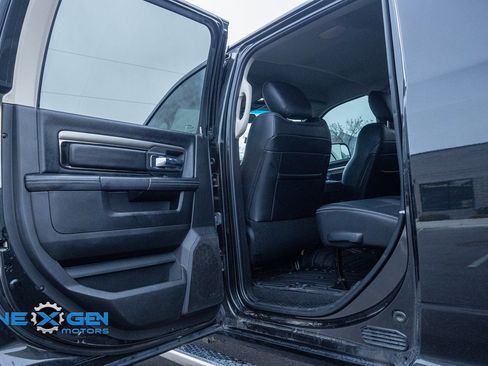 Used 2018 RAM 3500 Laramie w/ Sport Appearance Group AWD/4WD image 23